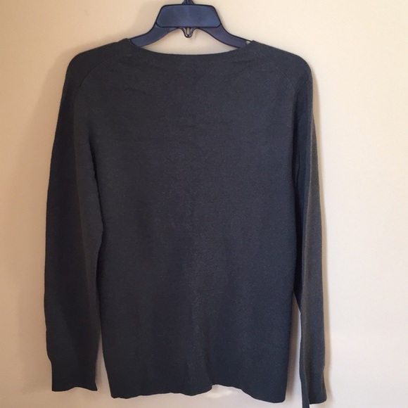 NWT Alfani 2 Ply Cashmere V Neck Sweater - Picture 2 of 6